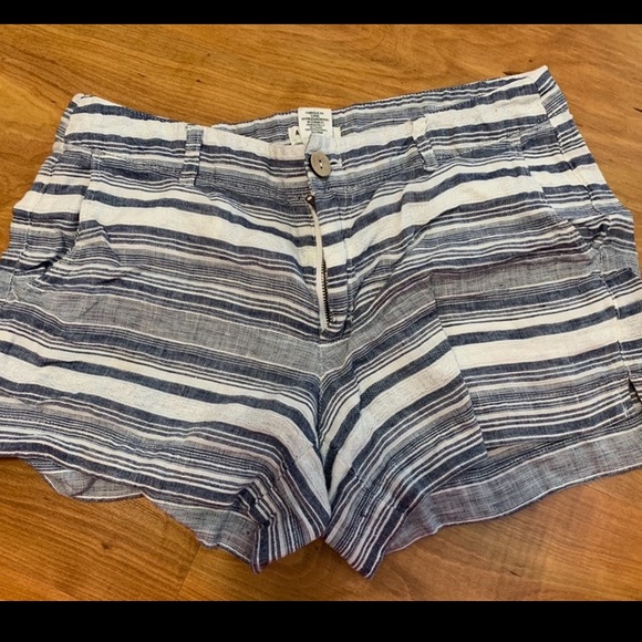 Linen Shorts! - Picture 1 of 2